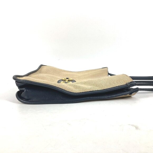 GUCCI Cream Leather Horsebit Shoulder Bag - Picture 3 of 10